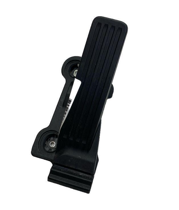 Mazda CX-30 accelerator pedal 2020 to 2023 pedal accelerator assy OEM BCKA41600A
