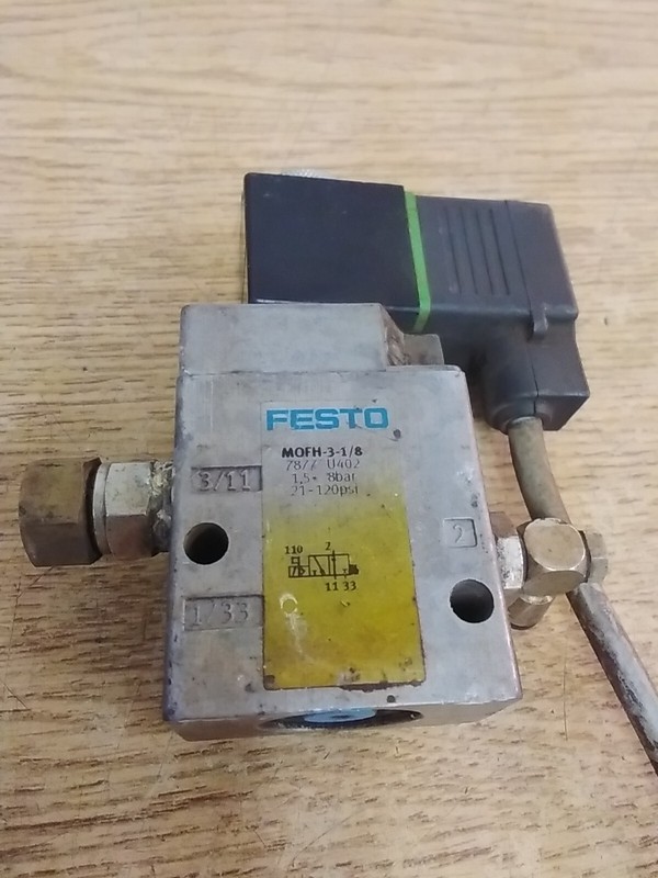 Festo M0FH-3-1/8 W/ Festo MSFG-24/42-50/60 & Murr Elektronik 24V AC/DC-4A...