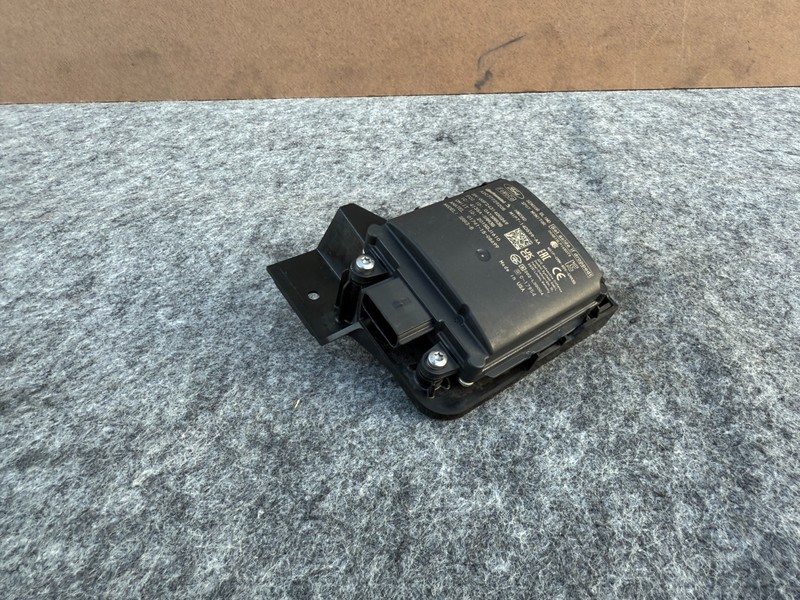 FORD BRONCO SPORT 2021-2025 OEM LEFT DRIVER BLIND SPOT MODULE WITH BRACKET ASSY