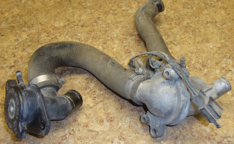 1996 Yamaha FZR600 FZR 600 R FZR600R Engine Cooling Thermostat Housing Coolant