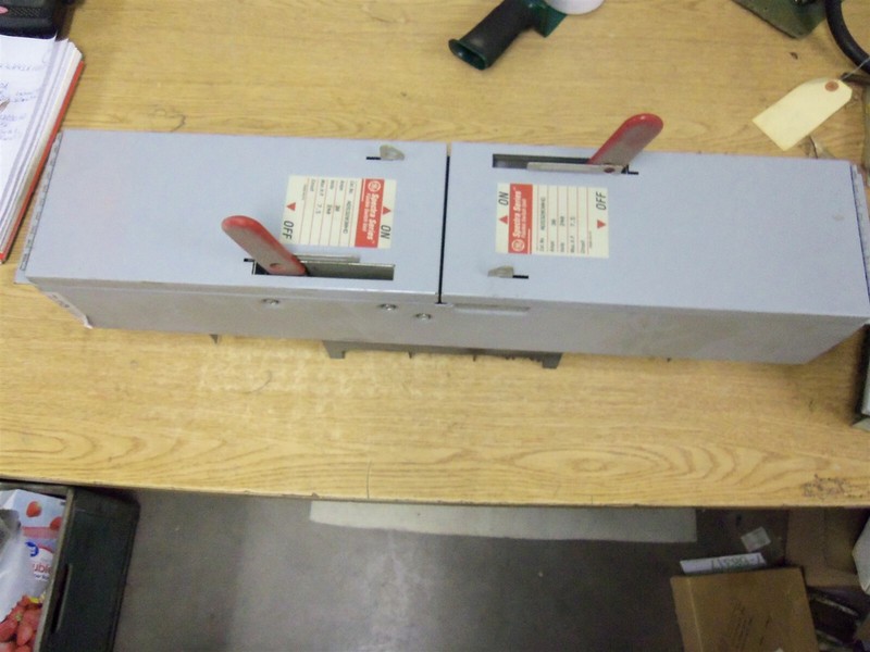 GE ADS32030HD Spectra Series Fusible Switch Unit 30A 240V *FREE SHIPPING*
