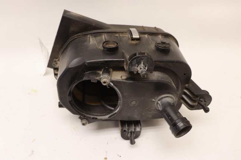 2014-2016 MASERATI QUATTROPORTE LEFT SIDE AIR INTAKE CLEANER FILTER BOX OEM