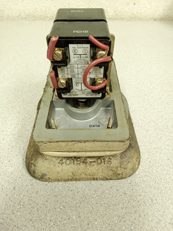 Allen Bradley 800P-XA SER. A DV-0799-130 40194-016 Pushbutton