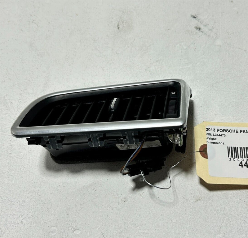 2012-2016 PORSCHE PANAMERA S HYBRID LEFT OUTER B PILLAR AC AIR VENT OEM