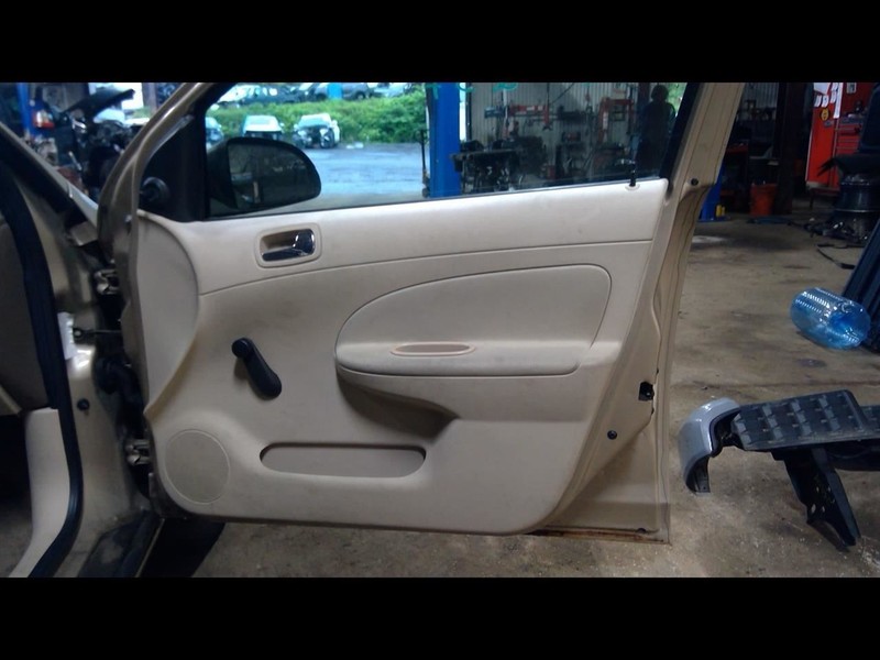 2007 COBALT Passenger Right Front Door Trim Panel 1617827
