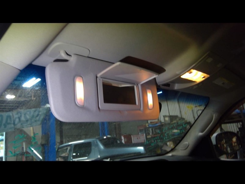 Driver Left Sun Visor Illuminated Fits 07-14 ESCALADE 1659547