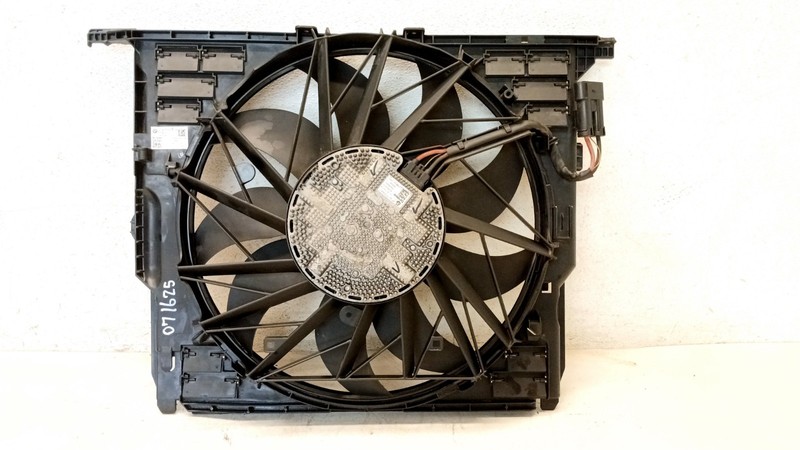 09-13 BMW F01 F02 750Li 550i 640i 4.4L ENGINE RADIATOR COOLING FAN SHROUD OEM 07