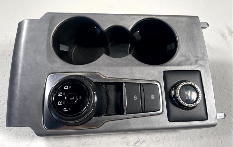21-24 FORD BRONCO SPORT FRONT CENTER CONSOLE DUAL CUP HOLDER TRIM PANEL # 111567
