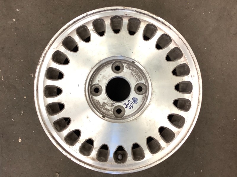 89-90 Legend 4Dr One Factory Alloy Wheel Rim 15x5-1/2 24 Spoke 71638 Used OEM