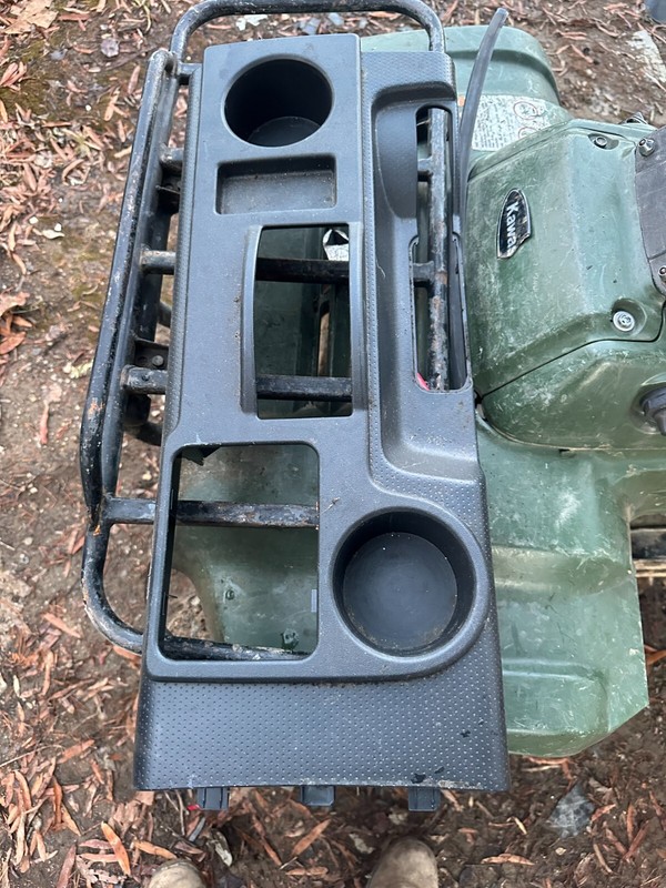 07-14 TOYOTA FJ CRUISER UPPER CENTER FLOOR CONSOLE A/T SHIFTER TRIM PANEL BEZEL