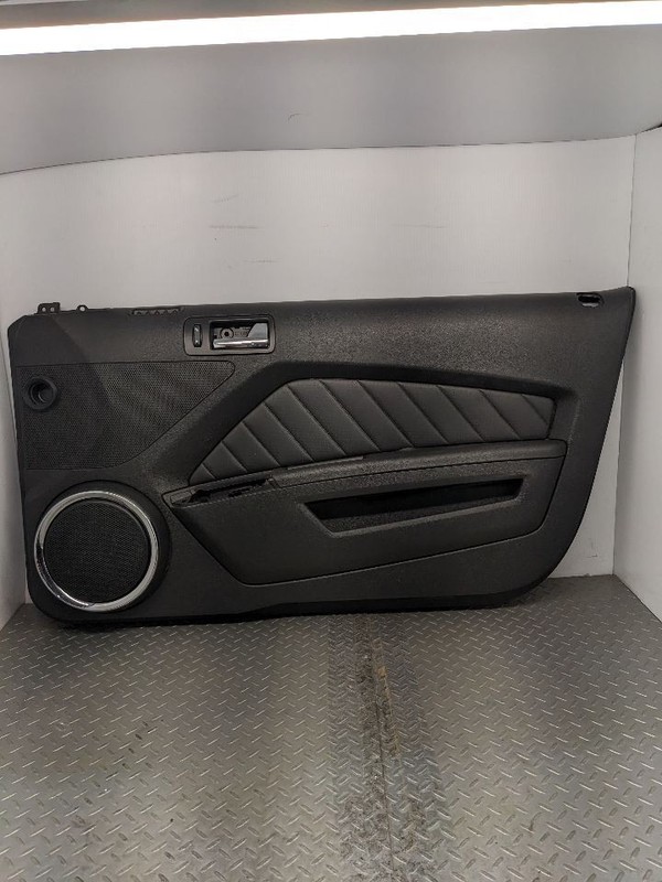 2013-2014 Ford Mustang GT Coupe OEM Right Pass Interior Door Trim Panel 1140344