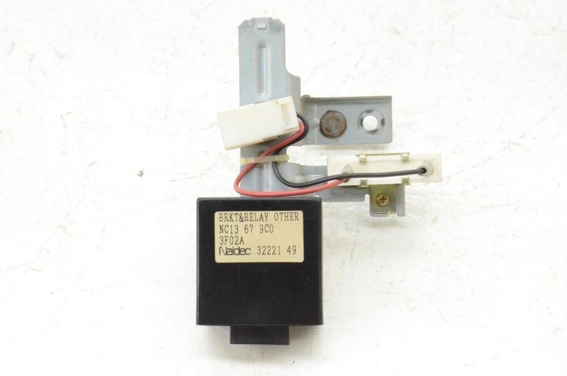 2001-2005 Mazda MX-5 Miata 1.8L Brake Relay NC13 67 9C0