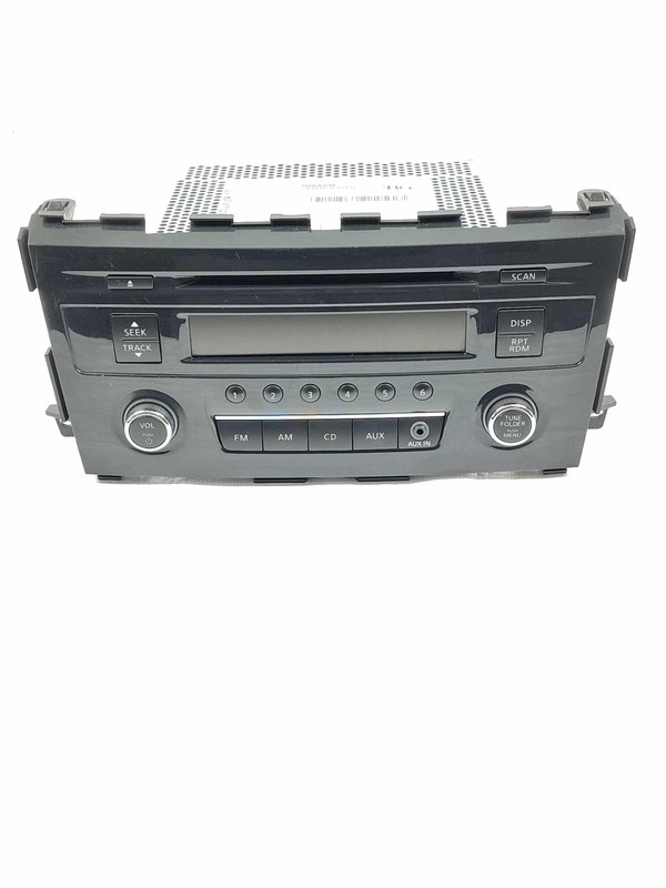 2015 Altima AM-FM-CD Radio Receiver W/O Navigation Light Scratches 281853TBOG