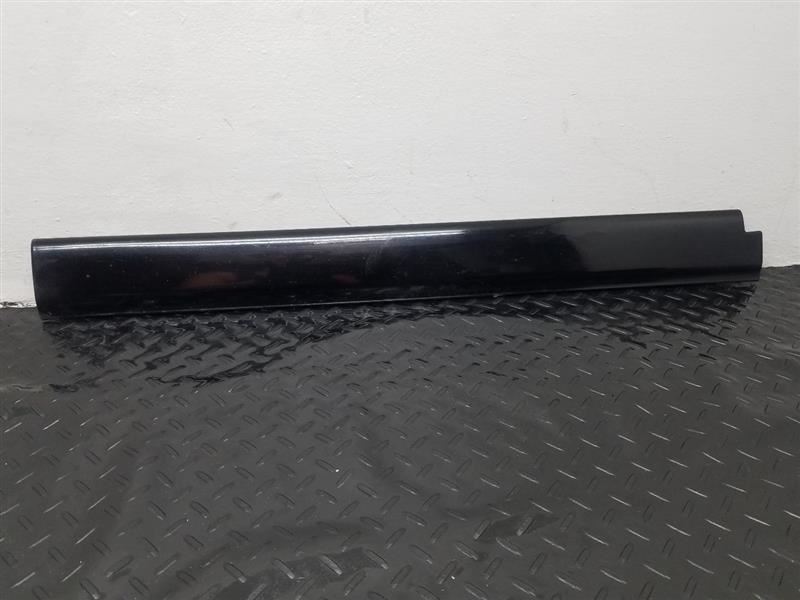 1999-2000 Cadillac Escalade Right Rear Back Barn Door Lower Molding OEM 12473120