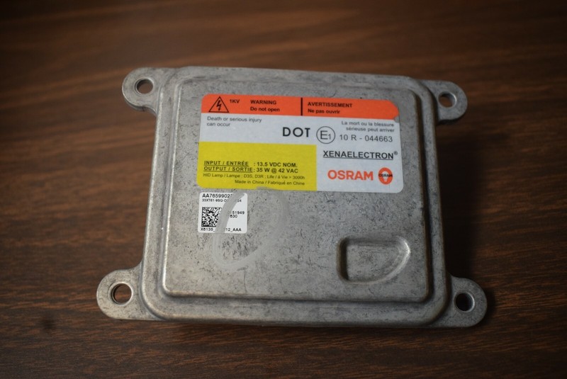 2017-2019 HYUNDAI TUSCON HEADLIGHT MODULE FACTORY OEM