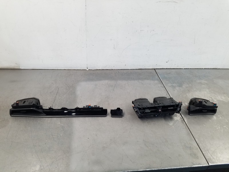 2025 Toyota Corolla GR AWD Dash Trim Panels / USB Port / Vents 3K Miles #7476 B7