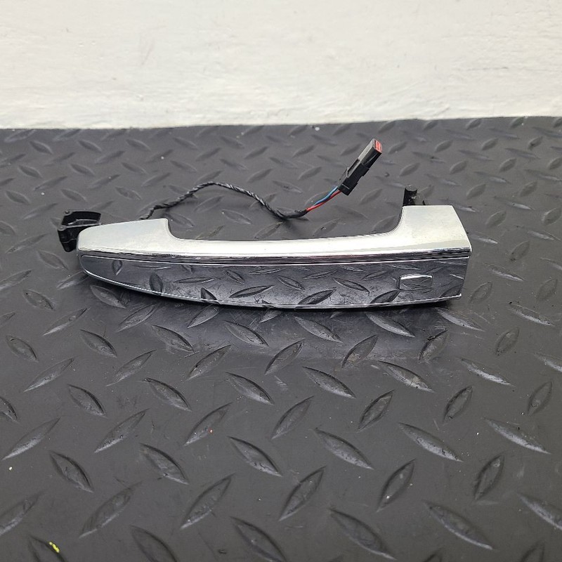 18-24 Chevrolet Traverse Chrome Door Handle Only OEM 84335416