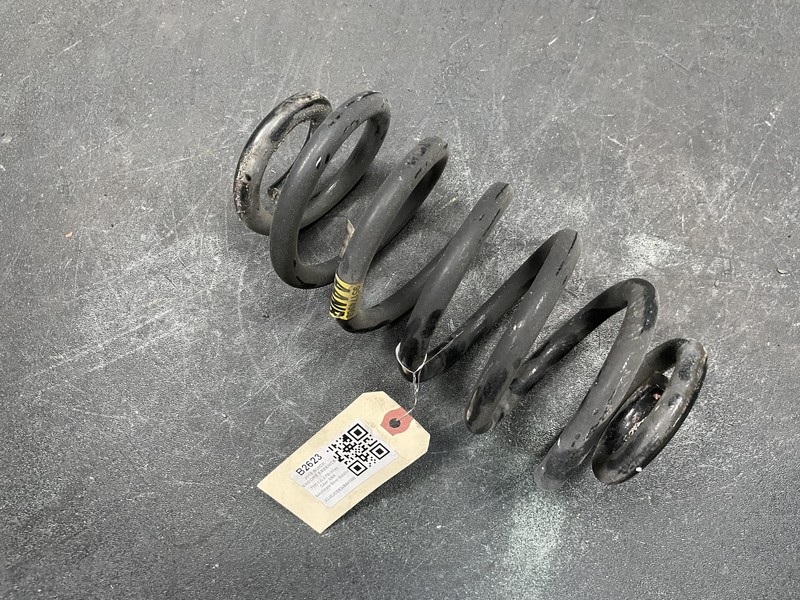 Rear Right Coil Spring 2018 Buick Encore 95174968 2014 2015 2016 2017 2019- 2022