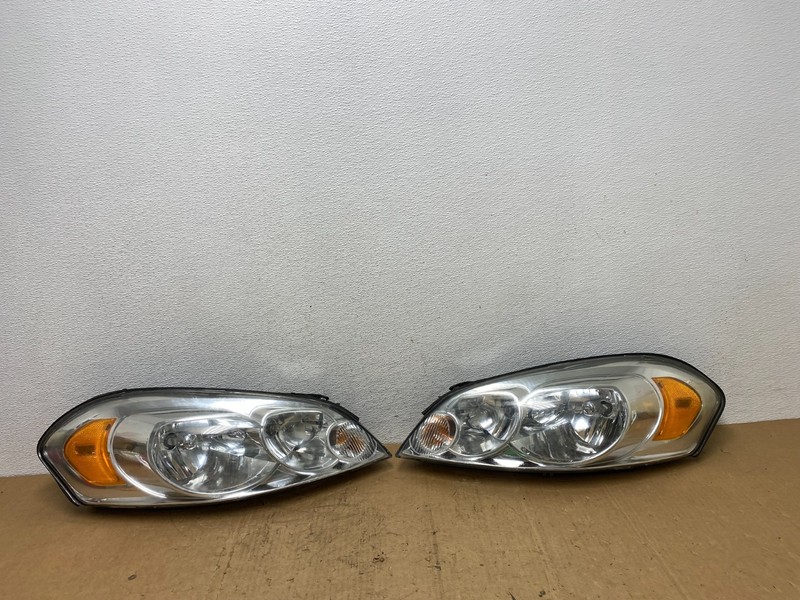 2006 - 2013 Chevrolet Impala Left+Right Set Headlights Halogen AD0634 DW