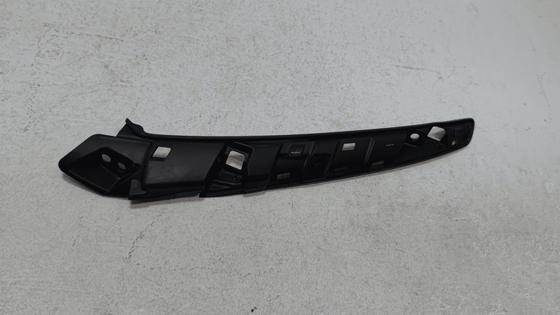 2019-2022 Honda Pilot Front Bumper Upper Grille Left Driver Side Bracket OEM