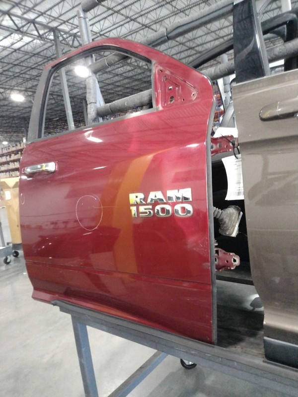 2014 RAM DODGE 1500 Pickup Right Door RED Used, Little Dings, 181K Miles