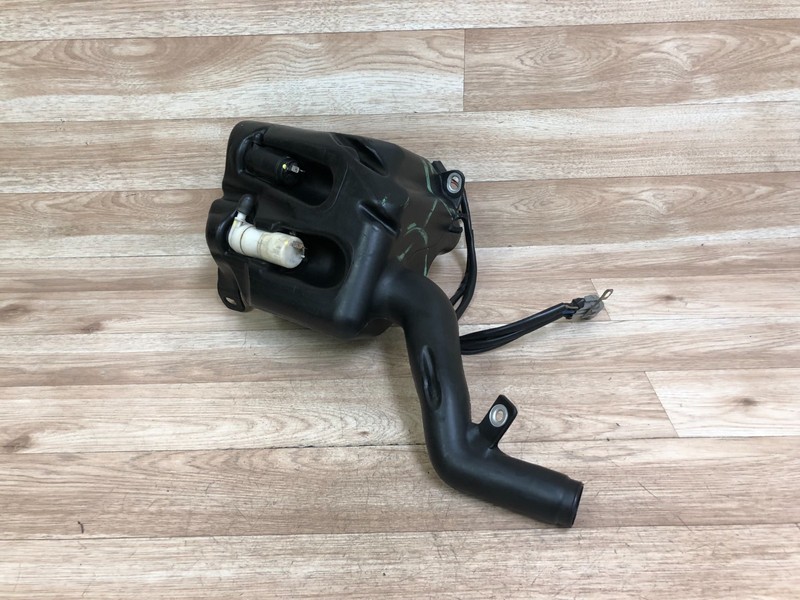 MASERATI QUATTROPORTE M139 OEM FRONT RADIATOR COOLANT EXPANSION TANK 03-08