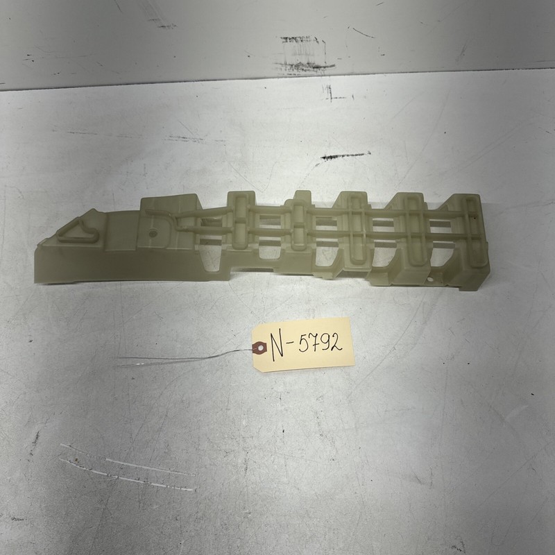 16-20 TESLA MODEL X REAR LEFT SIDE FLOOR CARPET MAT OUTBOARD BRACKET5792 B72