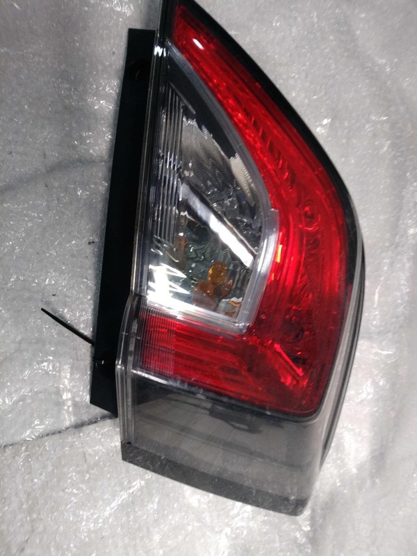 2018 Honda Civic Left Tail Light Assembly Blue 627732 148K Miles Used