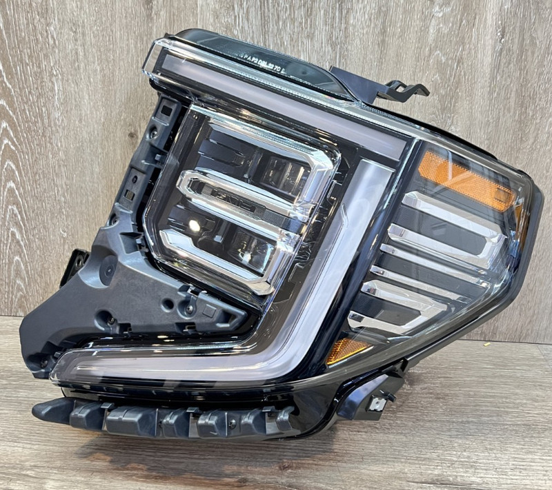 2022-2024 GMC SIERRA 1500 LH HEAD LIGHT ASSY OEM PART # 85049924
