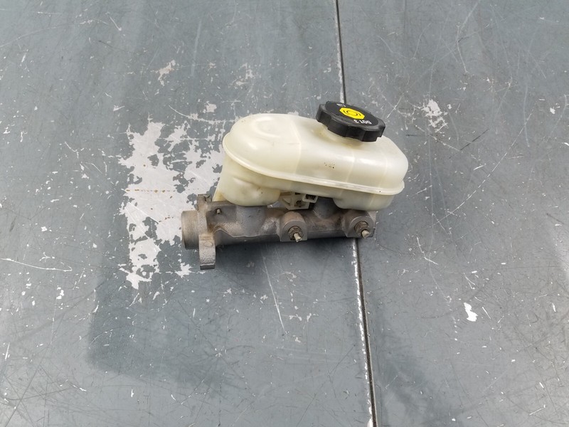 2002 98 99 00 01 02 Chevy Camaro Z28 Master Cylinder #5450 - E7