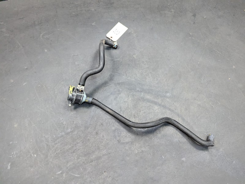 Fuel Vapor Canister Purge Solenoid Valve w/ Hose 2021 Toyota C-HR 2018 - 2022