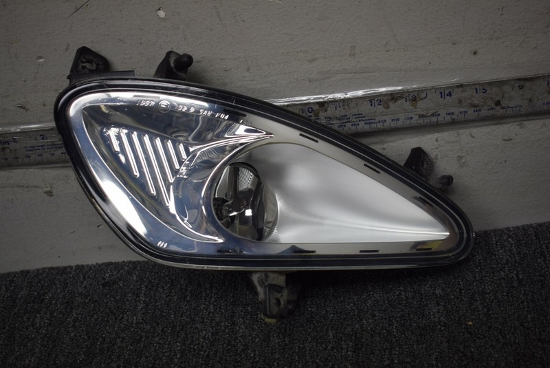 2007-2009 MERCEDES BENZ S CLASS FOG LIGHT RIGHT SIDE FACTORY OEM