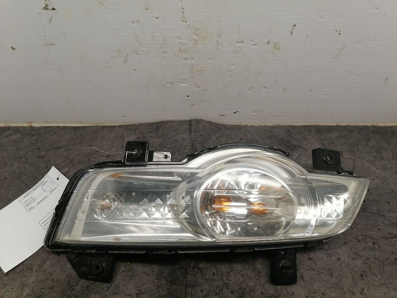 Driver Corner/Park Light Park Lamp-turn Signal Fits 09-12 TRAVERSE 1542358