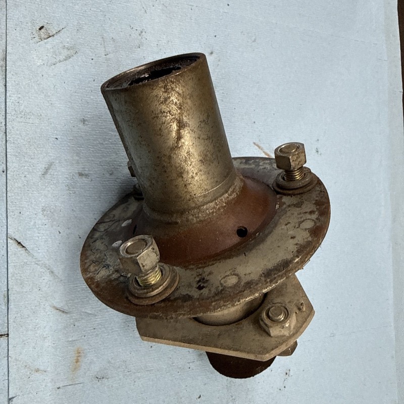 1983 - 1986 Yamaha Tri Moto Ytm225DX 225DR Front Wheel Hub