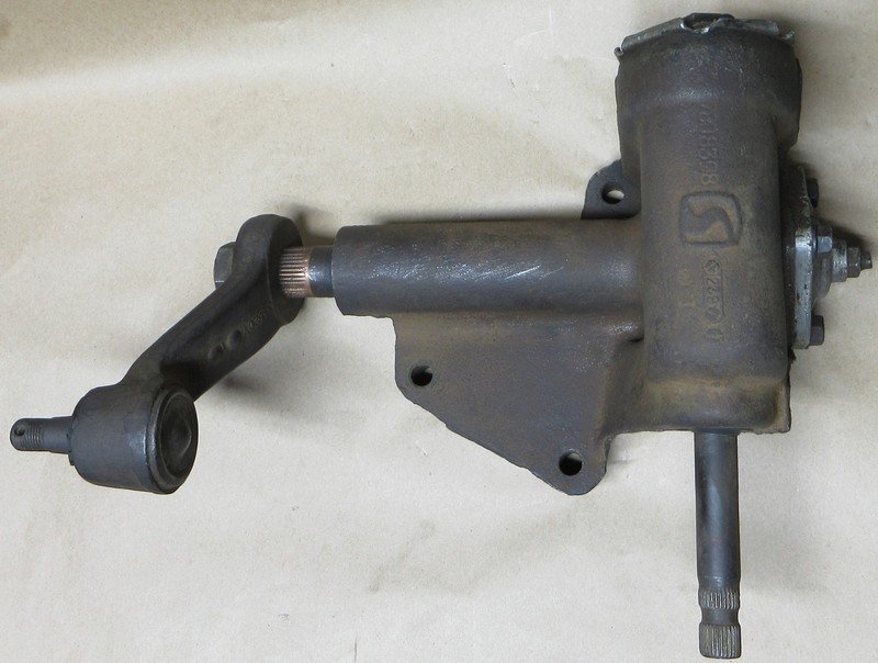 USED OEM GM CHEVROLET SAGINAW MANUAL STEERING GEAR BOX 7808398