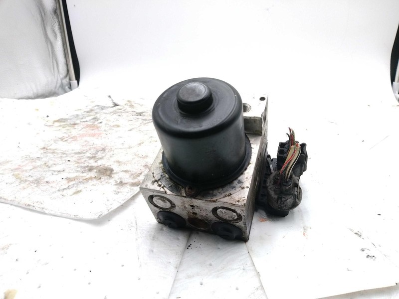 2001 Toyota Camry ABS Pump & Motor Assembly OEM 4405006041 Silver 240K Miles