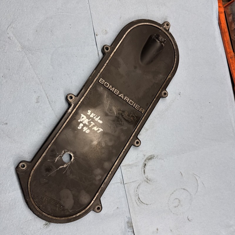 1972 Ski-doo TNT 340 Vintage Snowmobile chain case Cover Good