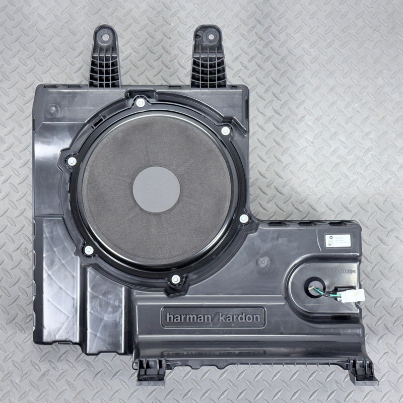 ✅ 19-26 RAM 1500 5th CREW CAB OEM Harman Kardon SUB WOOFER REAR SPEAKER Bass 44K