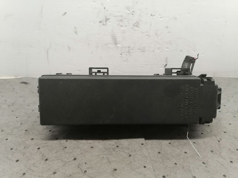 Fuse Box Engine Fits 03-06 WRANGLER 1475847