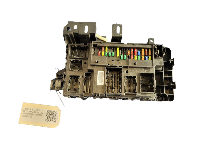 Used Oem Ford Fuse Relay Junction Box JR3T15604 for 2019 MUSTANG GT 5.0L RWD