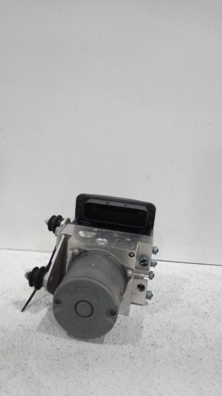 Used ABS Pump and Motor Assembly fits: 2017 Audi A8 assembly includes module w/a