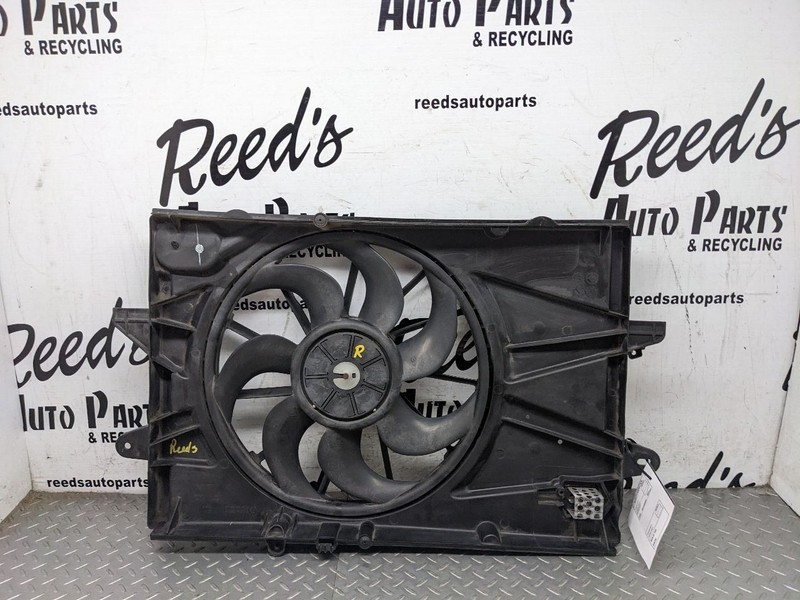 Radiator Fan Motor Fan Assembly Fits 10-17 EQUINOX 1193736