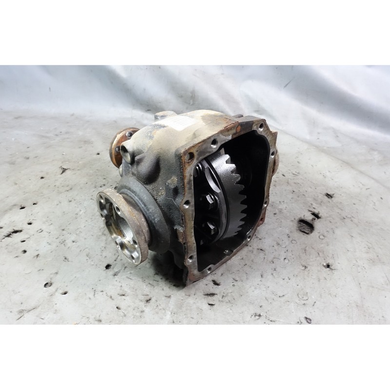 97-00 BMW E39 528 6-Cyl Rear Final Drive Differential Carrier for Auto Trans OEM