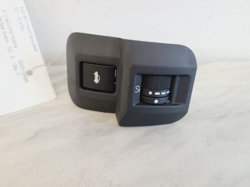 DIMMER/TRUNK RELEASE SWITCH FITS 2023 GR86 574738