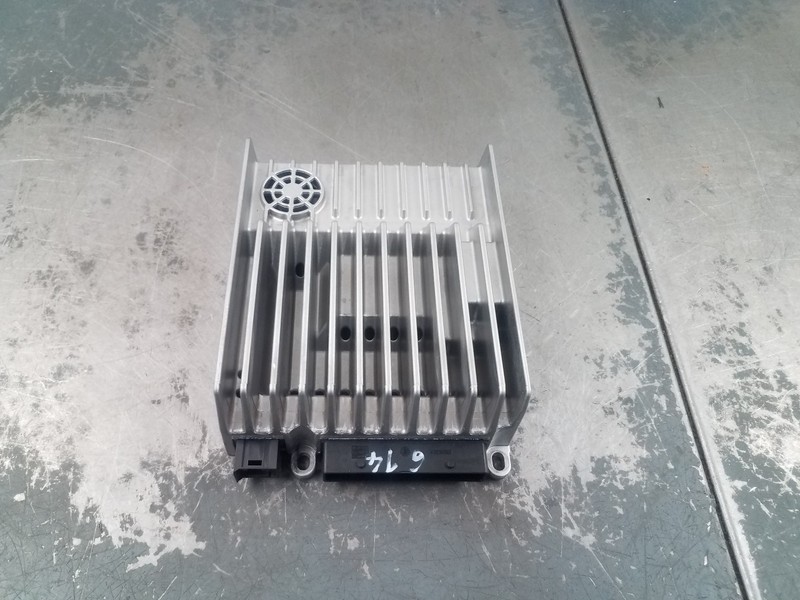 2009 Mercedes Benz AMG C 63 Harman / Becker Amplifier Amp #4942 i4