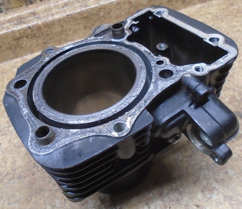 1998 Suzuki Marauder VL800 VL 800 Engine Cylinder Jug Barrel Motor Rear 1999 98