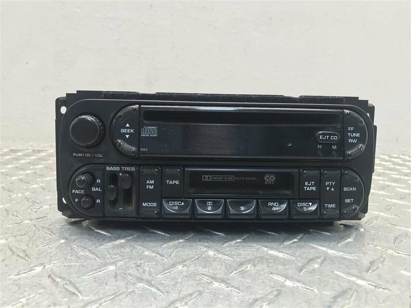 2002-2003 DODGE DURANGO AUDIO RADIO AM FM CD CASSETTE PLAYER OEM 56038555AE