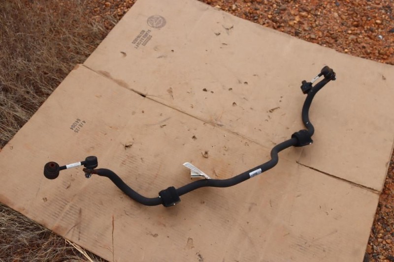 2018-2023 HYUNDAI KONA AWD REAR STABALIZER BAR SWAY BAR W/ LINKS & BUSHINGS OEM