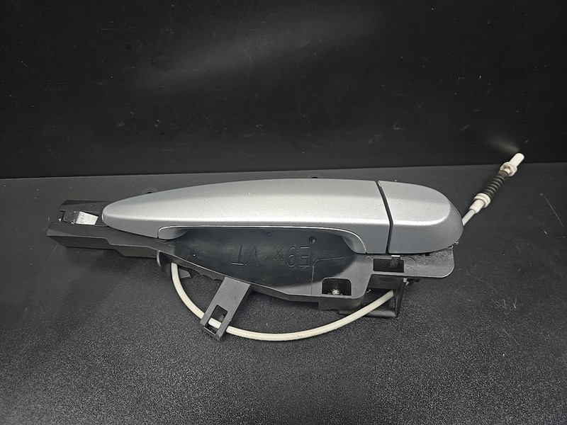 08-13 BMW 335i M3 E90 E92 E93 Front Right Exterior Door Handle Gray A52 OEM