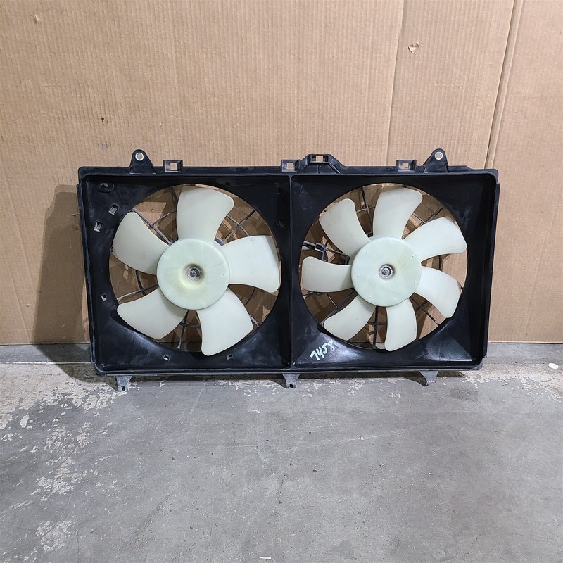 12-15 Camaro Ss Radiator Cooling Dual Fan Fans 6.2L Aa7458